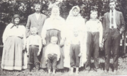 Anuyta, John N., Hanyia, Mabel J., Pete J., John J., Nick J., Harry J., and Sam J. John N. family with Anyuta