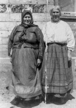 Anuta (Annie) Popoff b. 1858 d. 1934 (Married Nikolai T Chernoff), and her sister Dora Popoff who lived in Yorkton Sask. Popoff Sisters