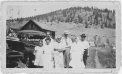 Pete J Chernoff Mabel and Florence on left, Brother John J Chernoff and wife Mabel. Sister Mabel J Chernoff with husband John Verigen at Pete and Mabel's place in Grandforks. Up in the village above Fruitovia where Pete lived. 1950s Chernoff Families