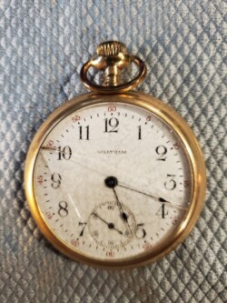 The watch given to Nikolai N. Chernoff by P. V. Verigin still works today. Tsar's watch face