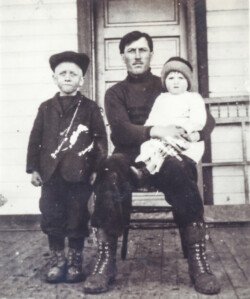 Andrew Nikolaivich Chernoff with children Andrew and Teena. Andrew A., Andrew N. and Teena